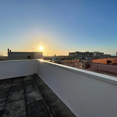 Attico Amaranto Apartment *