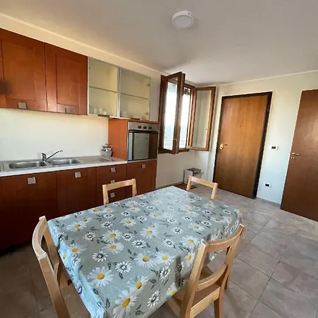 Attico Amaranto ガリポリ